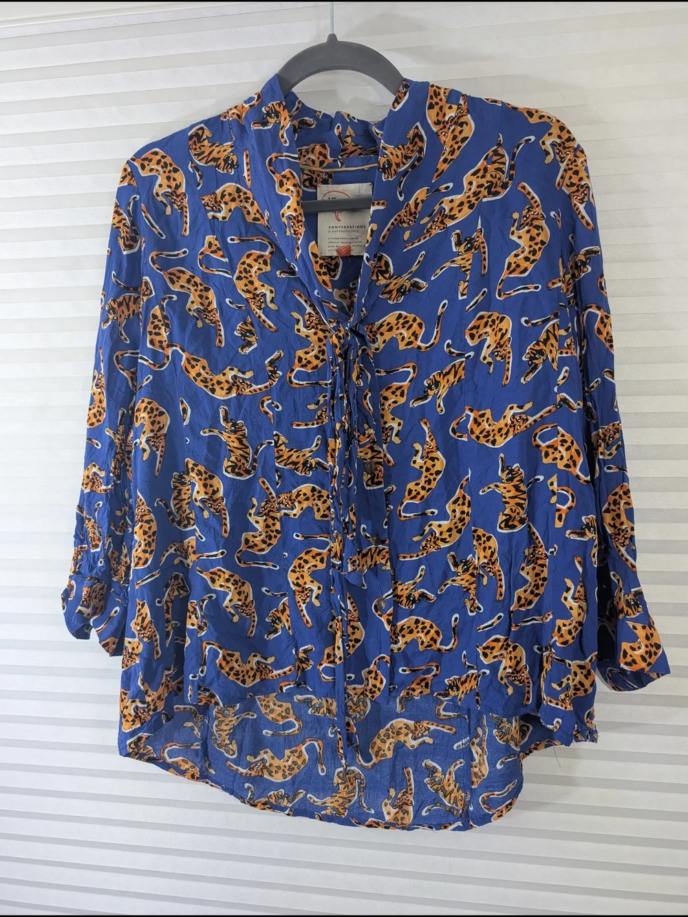 ​Anthropologie 17 of 52 Conversations Blue Leopard Tiger Tie Neck Blouse M - Picture 4 of 6